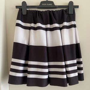 Sabo Skirt Black/Whited Striped Flowy Skirt